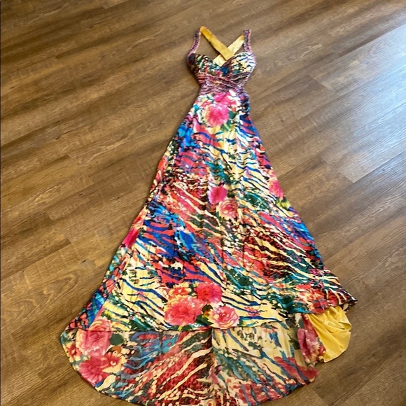 Cache Y2K Backless Abstract Beaded Formal Dress Size 4 - Picture 4 of 11